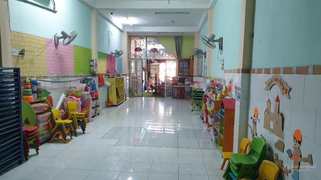 Nhà lầu dt 165m2 mặt tiền nguyễn ảnh thủ, gần ngã 4 trung chánh hóc môn