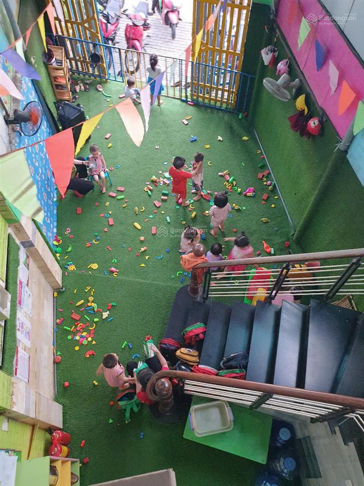 Nhà lầu dt 165m2 mặt tiền nguyễn ảnh thủ, gần ngã 4 trung chánh hóc môn