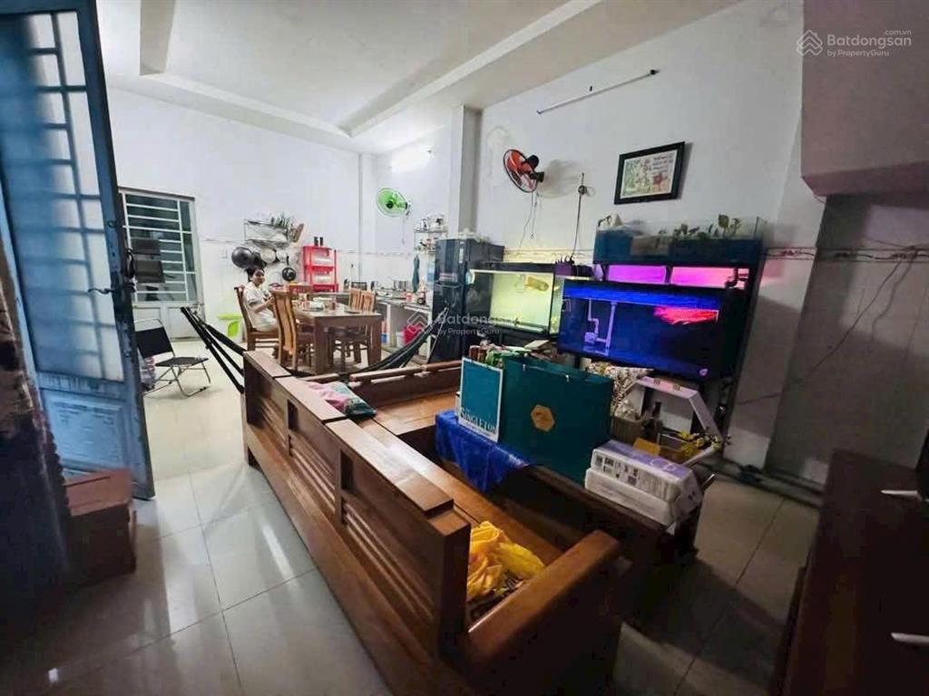 Bán gấp căn 4.3m x 21m mặt tiền xtt4 (nhựa 10m thông)  gần chợ đại hải  hóc môn