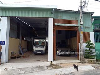 Bán gấp xưởng dt 9.2x30m, mặt tiền nhựa 10m, gần chợ thới tứ  hóc môn