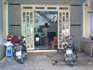 Hot  nhà lầu dt 5x18, đường thông, sân xe hơi, gần chợ đại hải h.môn