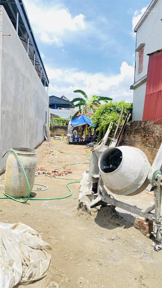 Hàng mới sát vách đại học bách khoa xã long hưng văn giang hưng yên dt 106,4m2 giáp đại lộ đông tây