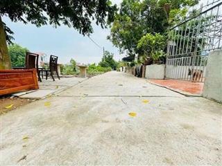 Chính chủ gửi bán 95,8m2 quán trạch  liên nghĩa  văn giang, đường oto vào tận đất gần sân bóng