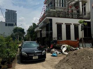 Chính chủ e bán 70,2m full thổ tại làng hoa phụng công đường camry tránh sh thông khắp xã siêu hiếm
