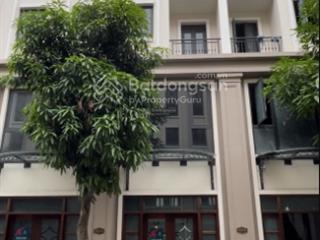 Bán gấp nhà chính chủ thời đại hai mặt tiền, gần sát chung cư cổng sau nhà vườn hoa 68m2