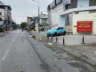 Bán mảnh đất đẹp đức giang  long biên ngõ thông  ô tô tránh  kinh doanh