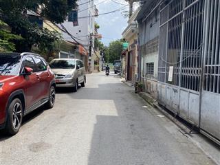 Bán nhà 4 tầng đức giang  lô góc 3 thoáng  ô tô tránh  dân xây chắc chắn.