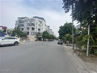 Mảnh đất vàng thượng thanh  hàng xóm biệt thự himlam  vỉa hè  ô tô tránh  kinh doanh