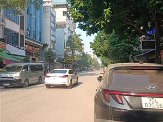 Bán tòa văn phòng làn 2 mặt phố trịnh văn bô ô tô tránh 60m2, 8 tầng có hầm 2x tỷ