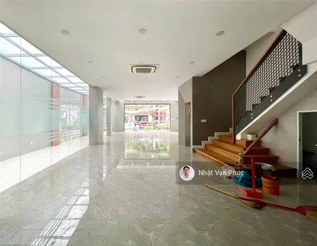 Tổng hợp văn phòng cho thuê giá tốt 2026  đáp ứng nhiều nhu cầu của khách hàng  vạn phúc city