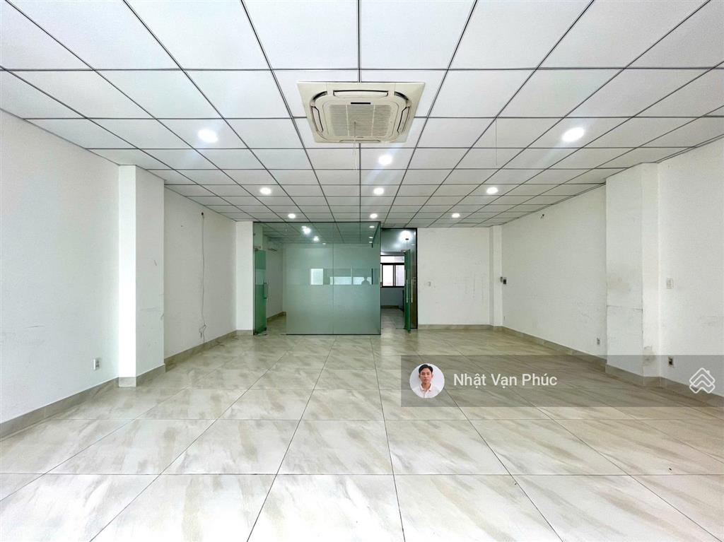 Tầng 2 shophouse nguyễn thị nhung 7x15m sàn, ngăn 02 phòng, có bản vẽ, thang máy giá chỉ 13 tr/th