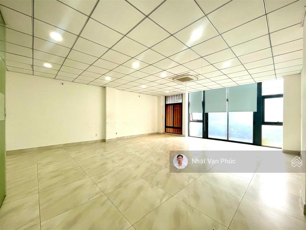 Tầng 2 shophouse nguyễn thị nhung 7x15m sàn, ngăn 02 phòng, có bản vẽ, thang máy giá chỉ 13 tr/th