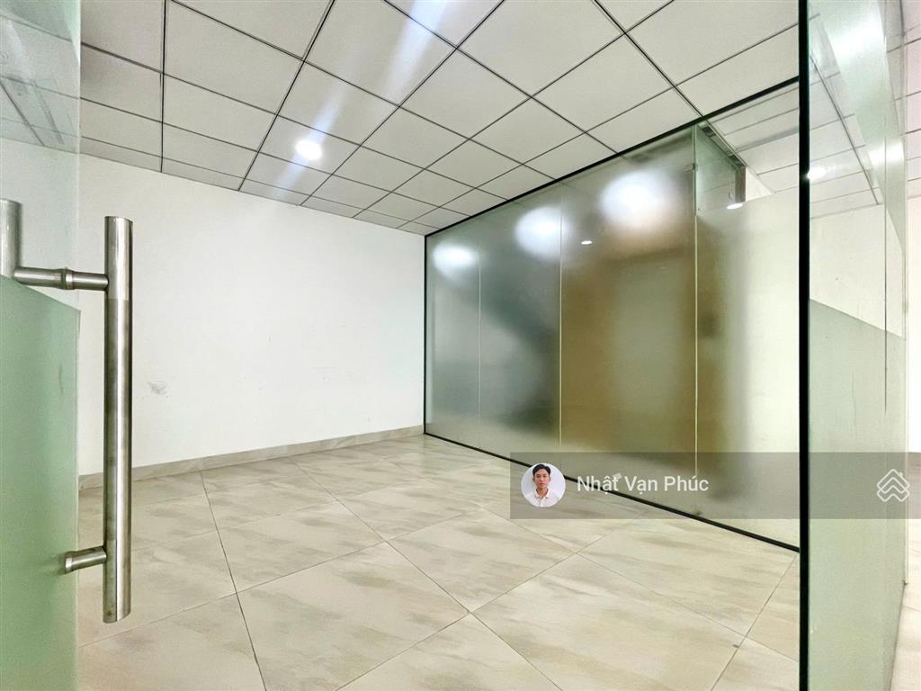 Tầng 2 shophouse nguyễn thị nhung 7x15m sàn, ngăn 02 phòng, có bản vẽ, thang máy giá chỉ 13 tr/th