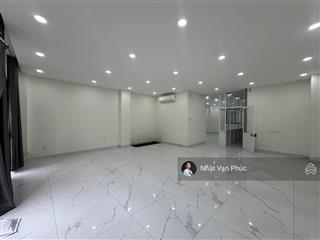 Cho thuê tầng 2  7x15m sàn ngăn 02 phòng, có thang máy, hầm để xe. giá chỉ 12 tr  kđt vạn phúc