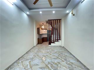 Nhà đẹp biên giang 4 tầng mới, 3 phòng ngủ gần ô tô, ngõ thoáng, sổ đỏ chính chủ giá 3.25 tỷ