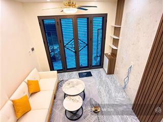 Bán nhà 4 tầng, 34m², 4 phòng ngủ, full nội thất, thoáng trước sau gần ga tàu điện yên nghĩa