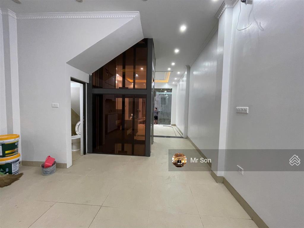 Nhà phú lương gần đại học đại nam, 45m 5 tầng, thang máy, 6 phòng, ở hoặc cho thuê tốt 6.9 tỷ