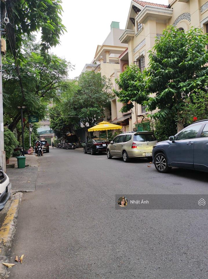 Hạ giá 2 tỷ bán gấp nhà hẻm 25 cửu long khu sân bay  6mx10m  nhà 3 tầng giá 11.5 tỷ