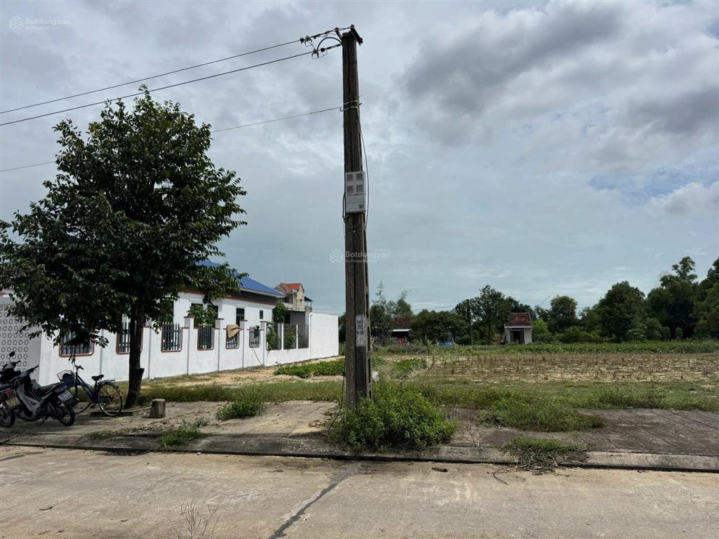 Cần bán đất nền tái định cư dt 10x30 đất ở hoàn toàn