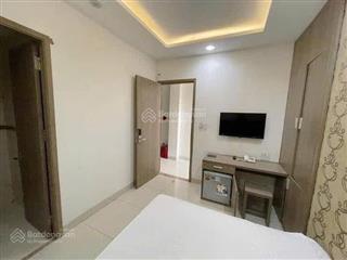 Chính chủ gửi bán toà apartment 6 tầng đường phạm thiều cách biển mỹ khê 400m. giá 21 tỷ tl