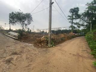 Lô góc hai mặt tiền siêu đẹp đất vuông như bánh chưng cách trục chính 200m, giá chỉ hơn 2tr/1m