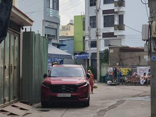 Nhà 3 tầng  dt 56m2  4pn  4x 14m  giáp tỉnh lộ 10  đs6  giáp q6  hxh thông