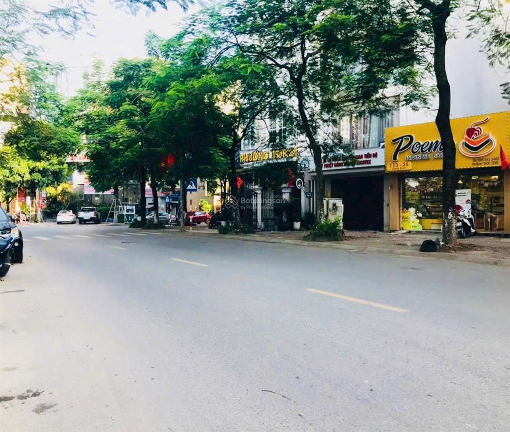 Hoa hậu giang biên bán nhà đẹp 5.5 tầng thang máy. dt 100m2(5x20m) mặt phố 22m, kinh doanh sầm uất