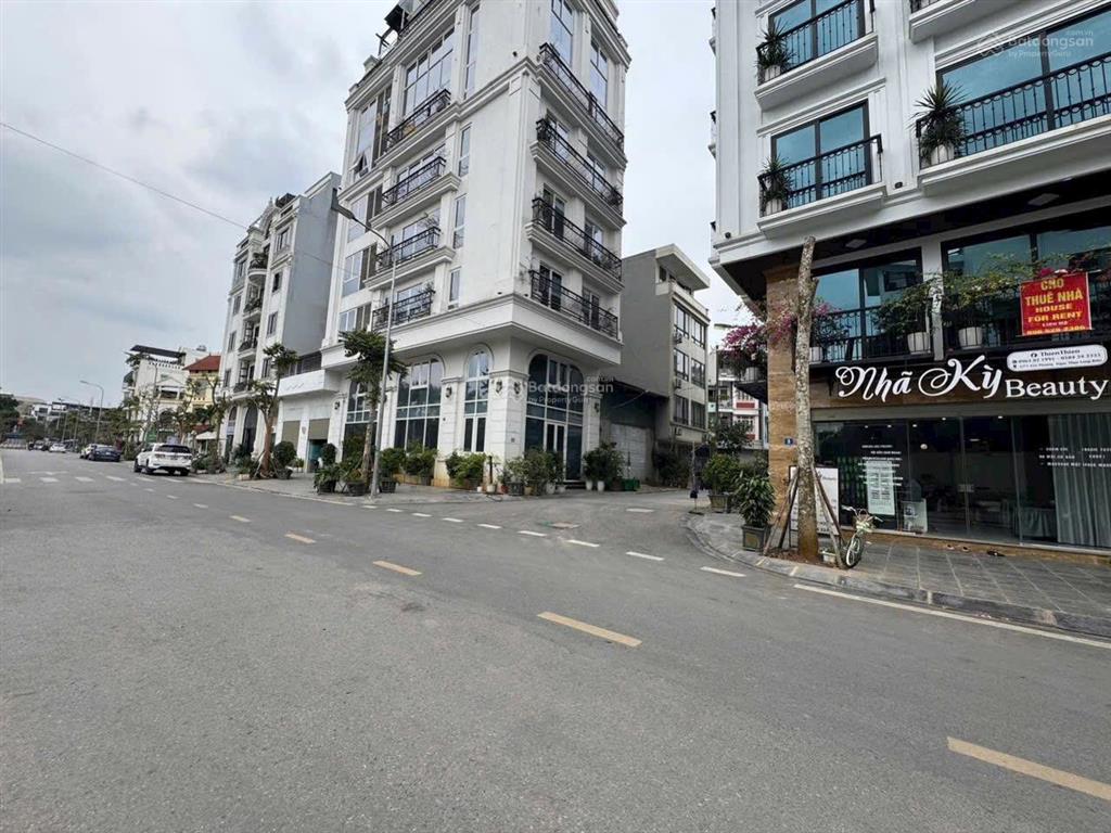 Nhà đẹp phân lô khu tđc ngọc thụy  cạnh khai sơn hill... gần trường pháp khu đáng sống văn minh