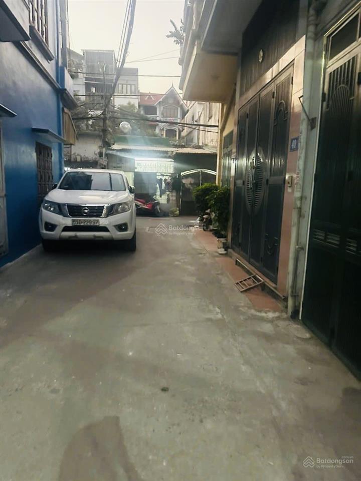 Nhà dân xây lô góc ngọc thụybồ đề.
nhà 3,5 tầng lô góc gần chợ ngọc thụy, đường ô tô tránh, ngõ th