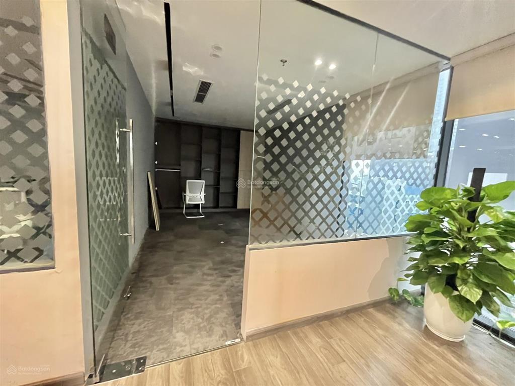 Cho thuê văn phòng tại vinaconex diamond tower, hai bà trưng, hà nội dt 100m2 giá tốt