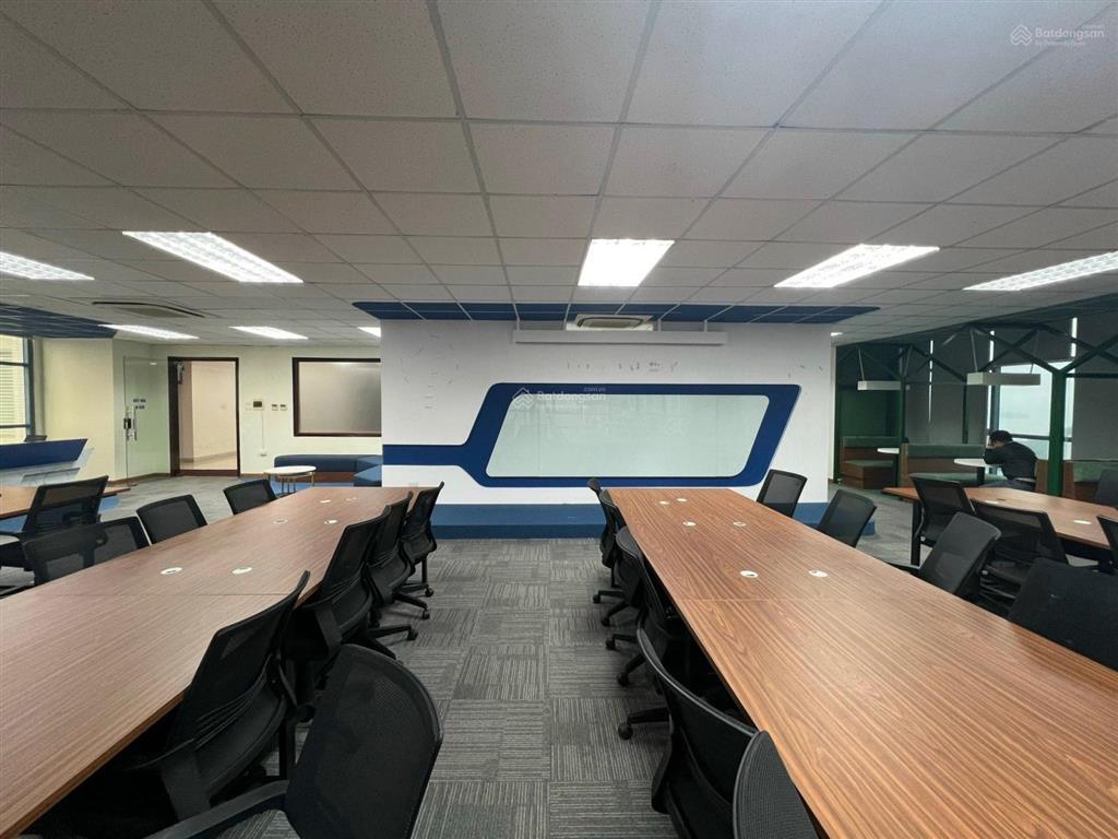 Cho thuê văn phòng tại việt đức complex nguyễn tuân, dt 50m², giá chỉ 180.000đ/m2/tháng