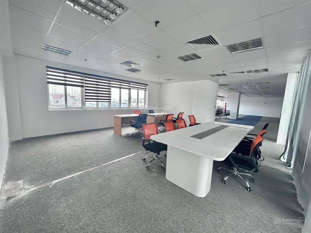Cho thuê văn phòng tòa nhà central field phố trung kính, cầu giấy, hà nội diện tích 50~700m2