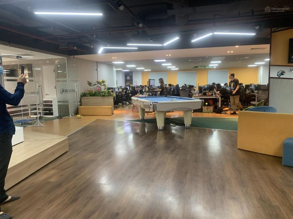Cho thuê văn phòng tòa nhà central field phố trung kính, cầu giấy, hà nội diện tích 50~700m2