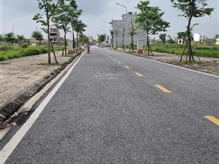 Cần bán lô đất khu đô thị thương mại chợ hòa mạc, duy tiên  hà nam /ninh bình