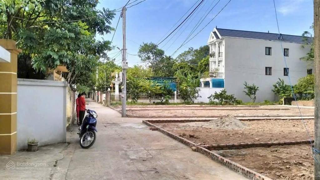 Thời điểm vàng để mua bđs giá tốt, chính chủ gửi em bán đất sài sơn, quốc oai. ô tô vào, 35tr/m
