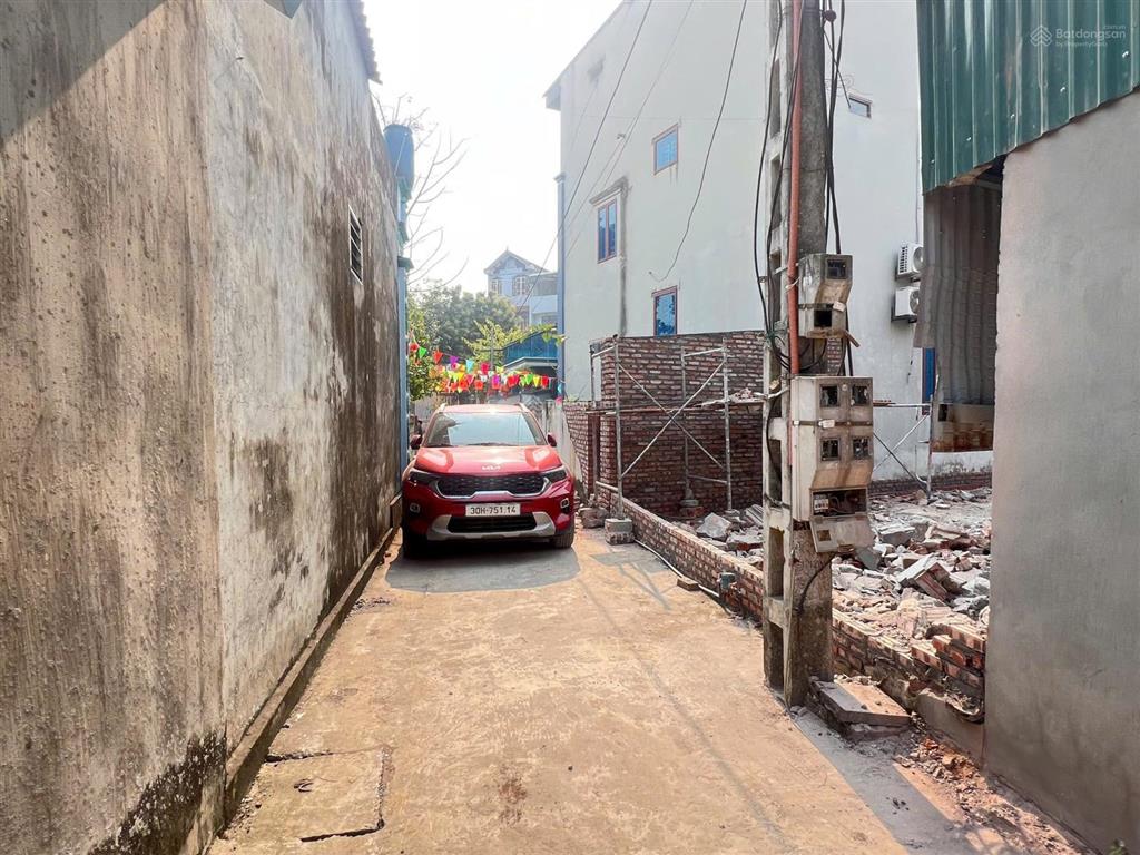 Tài chính 2.5 tỷ có ngay đất cấn hữu, quốc oai. ô tô đỗ cửa