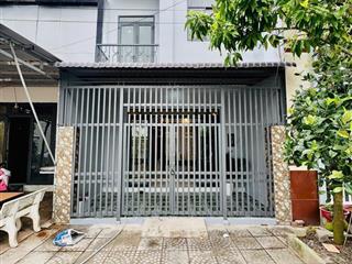 Nhà mặt tiền tdc vĩnh quang gần chợ 304