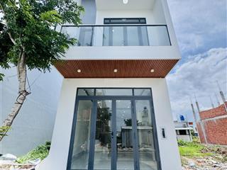 Nhà mặt tiền kdt tây bắc gần bến tàu
