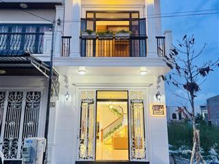 Nhà thiết kế hiện đại view đẹp kdt tây bắc