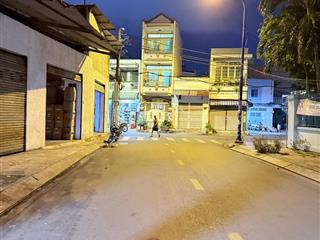 Bán gấp chia tài sản nhà tân phú 12x20m đường 10m