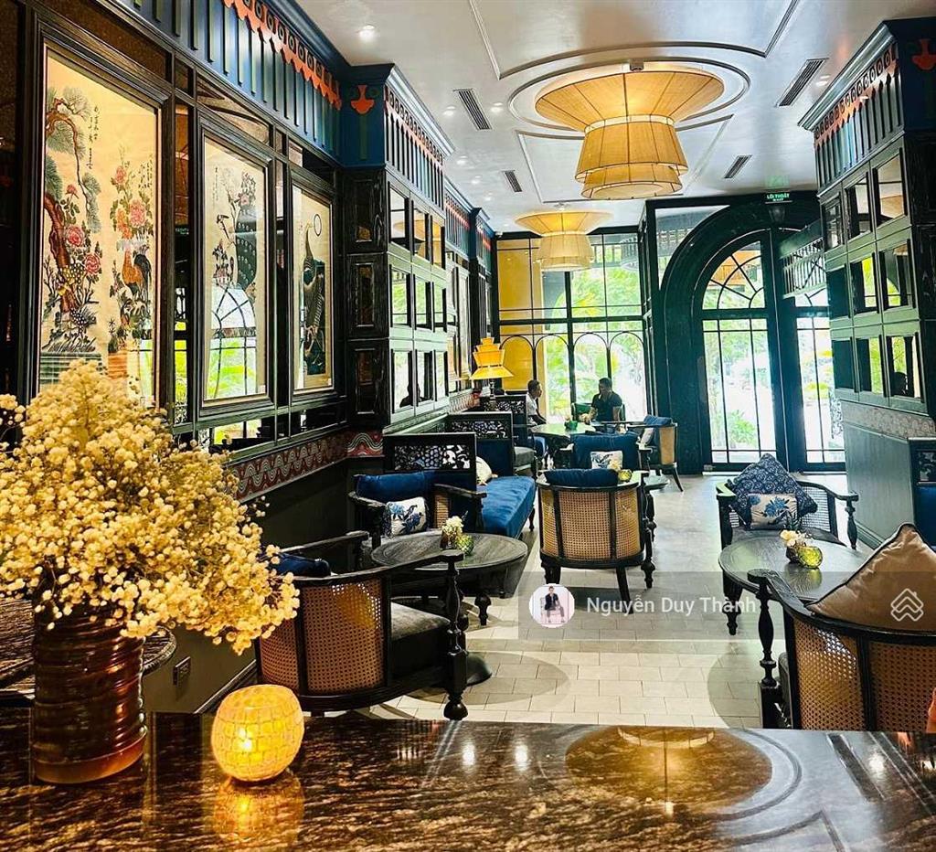 Bán nhà phố dịch vọng hậu, cầu giấy tòa khách sạn 160m2 9tầng dòng tiền 5tỷ/năm giá đầu tư