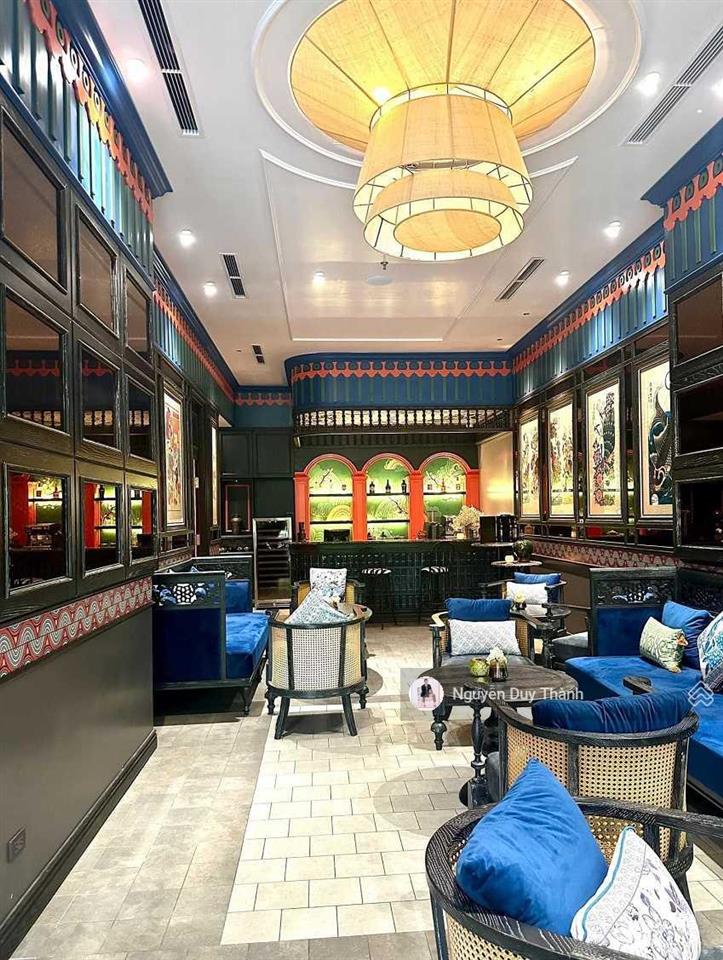 Bán nhà phố dịch vọng hậu, cầu giấy tòa khách sạn 160m2 9tầng dòng tiền 5tỷ/năm giá đầu tư