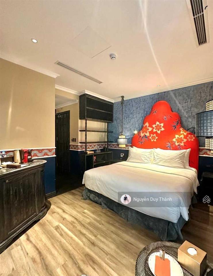 Bán nhà phố dịch vọng hậu, cầu giấy tòa khách sạn 160m2 9tầng dòng tiền 5tỷ/năm giá đầu tư