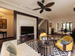 Bán biệt thự sân vườn, full nội thất 295m2, giá tốt 95 tỷ tại ngõ 2 giảng võ, ba đình, hà nội
