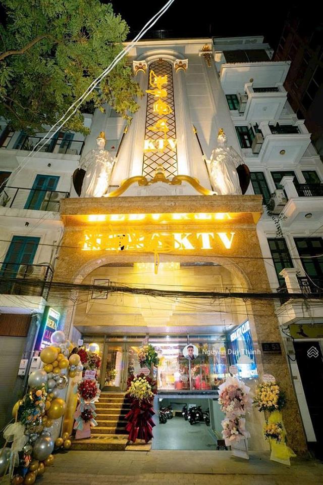 Bán nhà mặt phố p.trúc bạch, ba đình, 220m2 11tầng 1xx tỷ, dòng tiền 600tr/th view hồ hạ chào 15tỷ