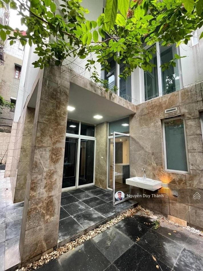 Bán bt golden westlake 151 phố thụy khuê, 170m2, 4 tầng, gara ô tô, sân vườn, bv 24/24, giá 71.5tỷ
