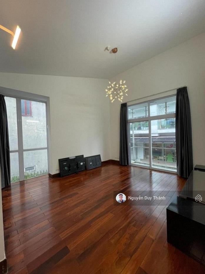 Bán bt golden westlake 151 phố thụy khuê, 170m2, 4 tầng, gara ô tô, sân vườn, bv 24/24, giá 71.5tỷ