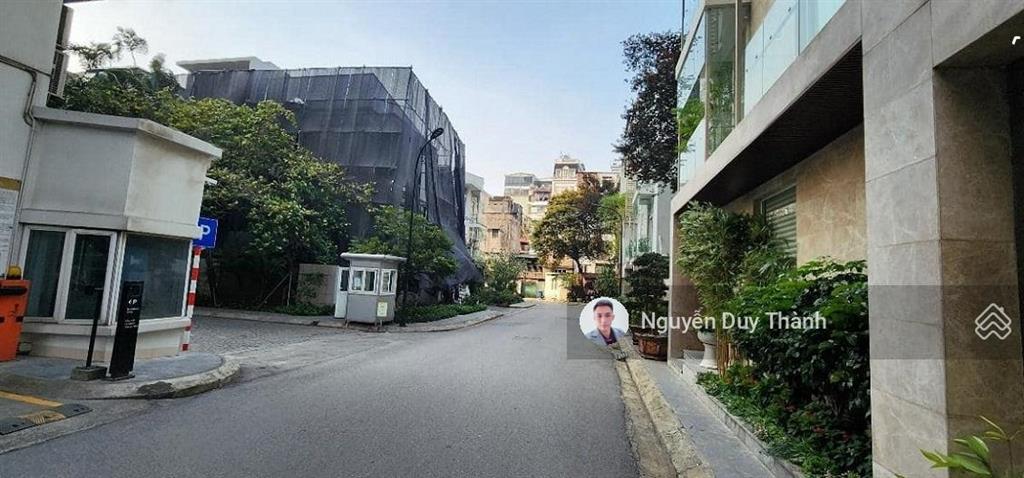 Bán bt golden westlake 151 phố thụy khuê, 170m2, 4 tầng, gara ô tô, sân vườn, bv 24/24, giá 71.5tỷ