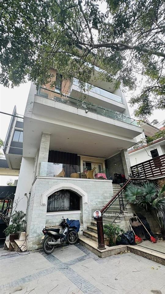 Bán nhà 2 mặt phố vũ tuấn chiêu âu cơ, tây hồ, 360m2, 6t, thang máy penhouse view hồ tây 133tỷ