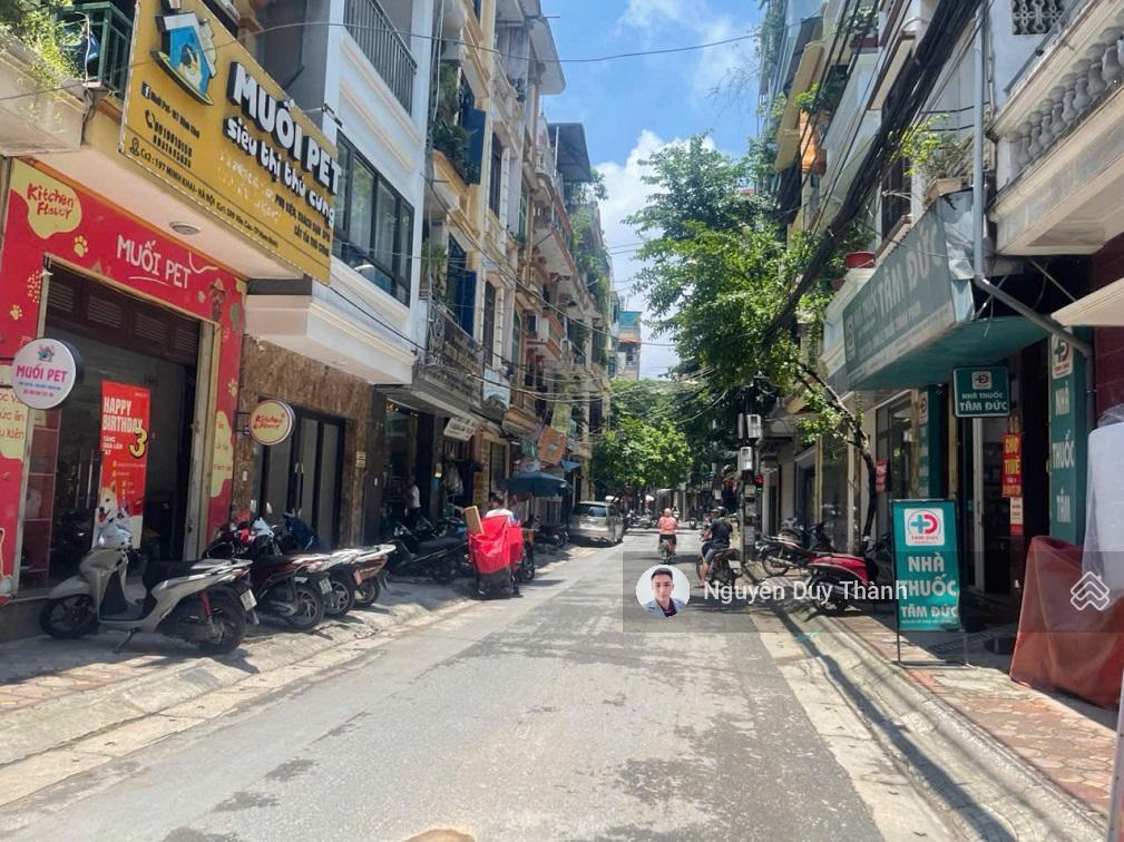 Bán đất phố minh khai hai bà trưng 120m2, mt 6m, ôtô đỗ cửa, ôtô tránh cách 50m, hàng kín 150tr/m2